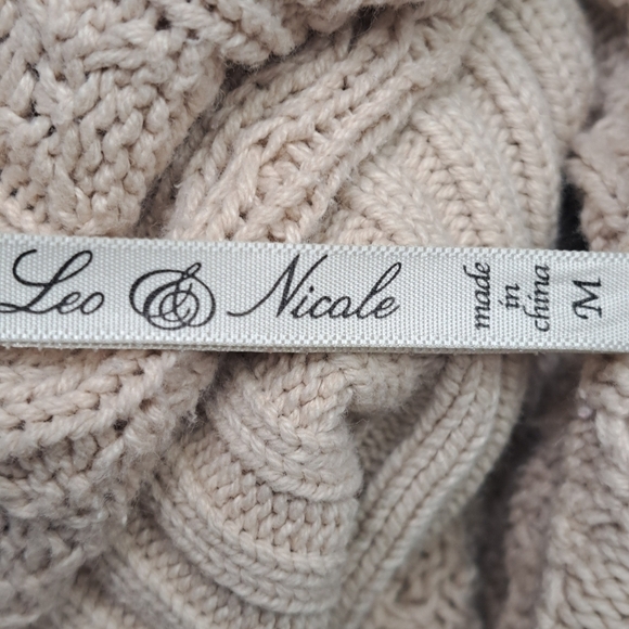 Leo & Nicole Beige Sweater Coat/Cardigan Size M - Picture 14 of 14